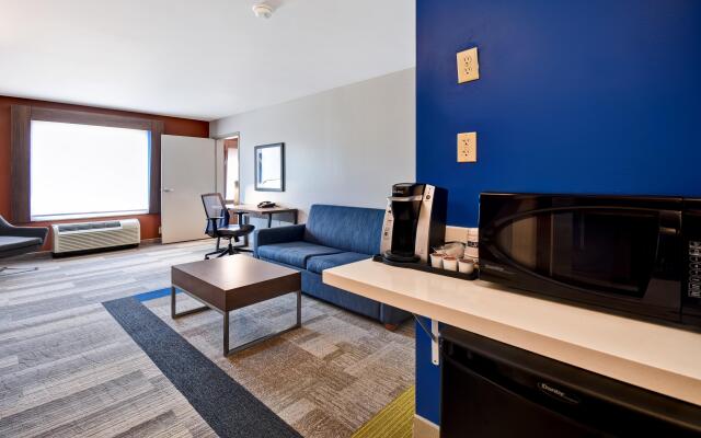 Holiday Inn Express & Suites Schererville by IHG