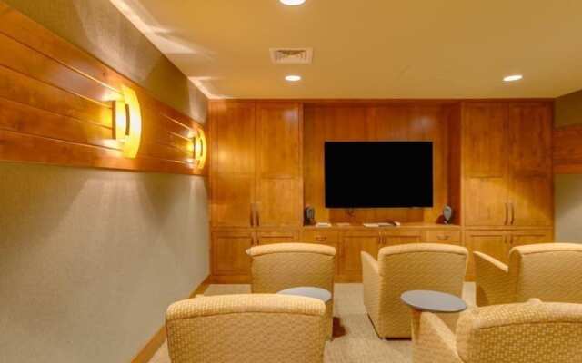 Luxury 1 Bedroom Ski in, Ski out One Ski Hill Residence Located at the Base of Peak 8 with Bowling Alley Onsite