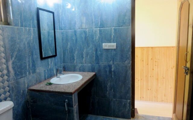 Hotel Abu Palace