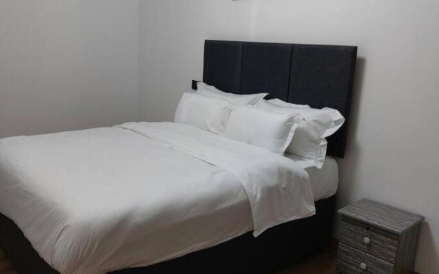 Urban Oasis - Modern Luxe 2 Bedroom Apt with pool, gym