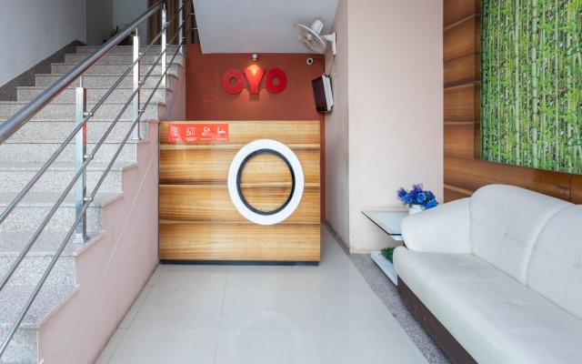 OYO Flagship 66785 Hotel Oyster Suites