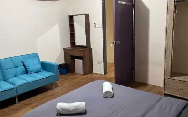 Step In Lodge - Hostel