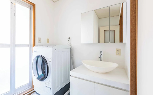 Azami Ann Maisonette