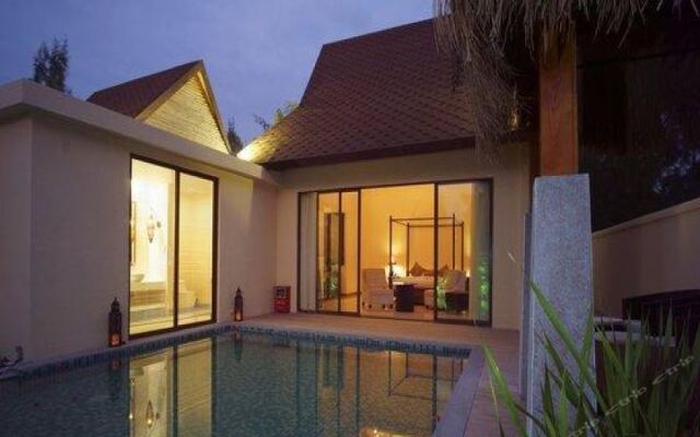 Romantic Coast Resort Maoming