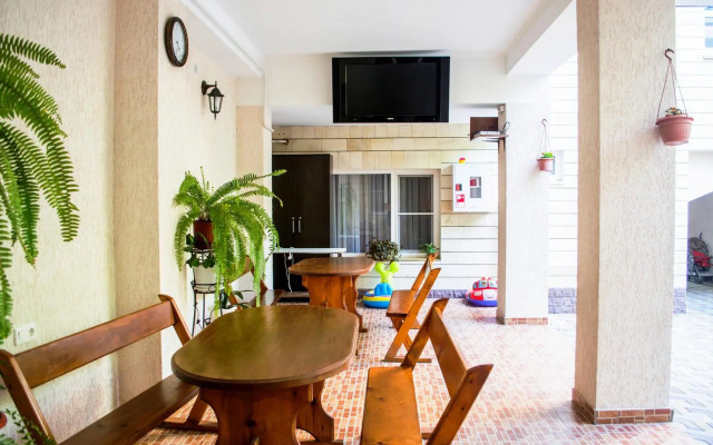 Azat Guest House