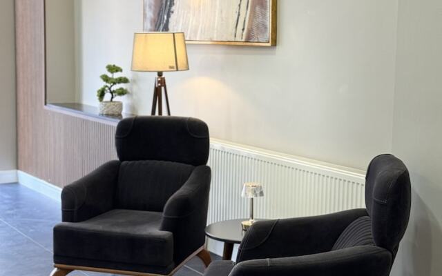 Smile Suite Hotel