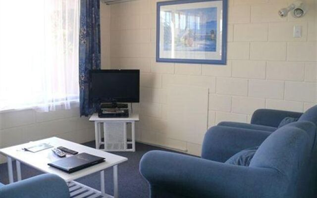 Sandpiper Holiday Units