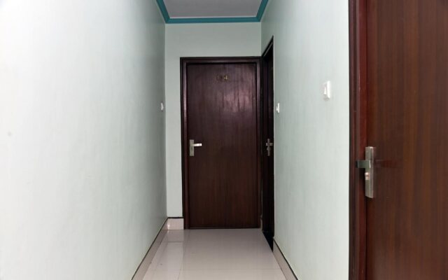 Hotel Shri Dev