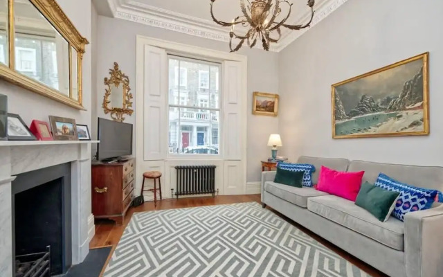 Traditional 1 Bed Apartment, Pimlico