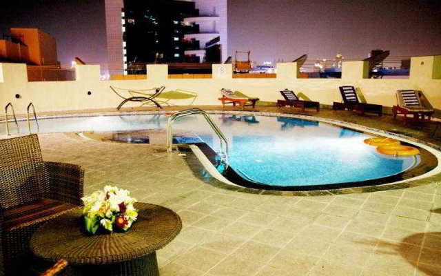 Grand Midwest Hotel Apartment In Bur Dubai