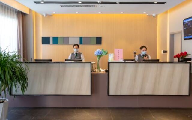 Homeinn Selected Hotel (Kunming Railway Station)