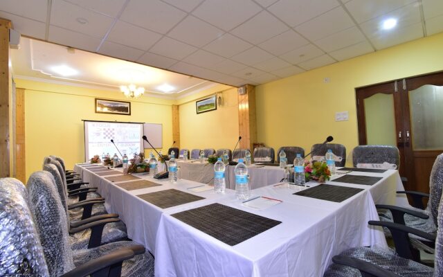 Hotel The Grand Mamta