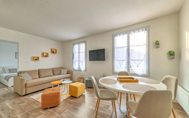 Parkside Apartment II