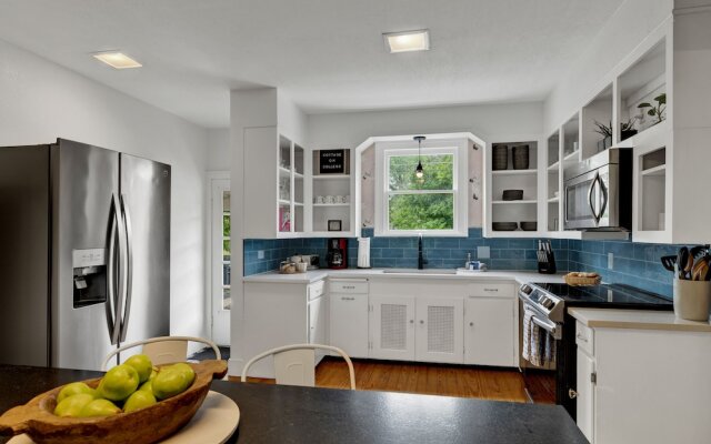 Walk 2 Main Hot Tub Putt-putt