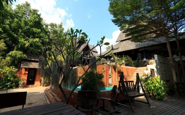 Rainforest Chiangmai Hotel
