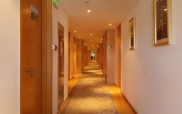 National Library Hotel