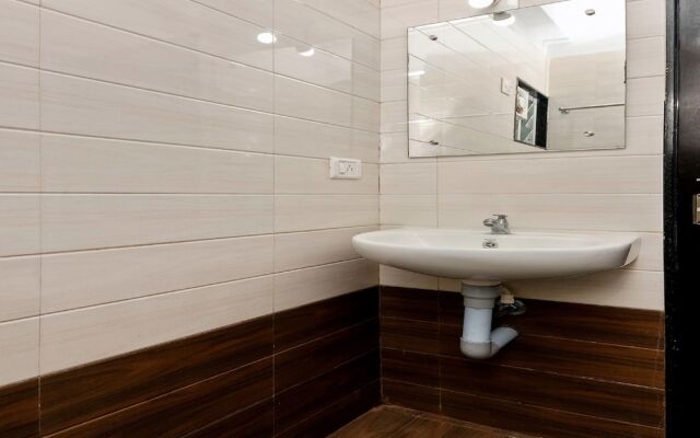 Samruddhi Lodge By OYO Rooms