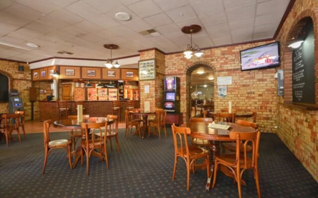 Albion Shamrock Hotel Motel