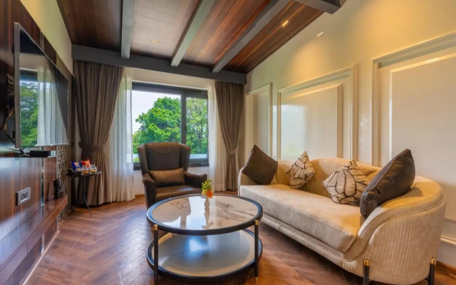 Hanric by Eight Continents Ikshana Luxe