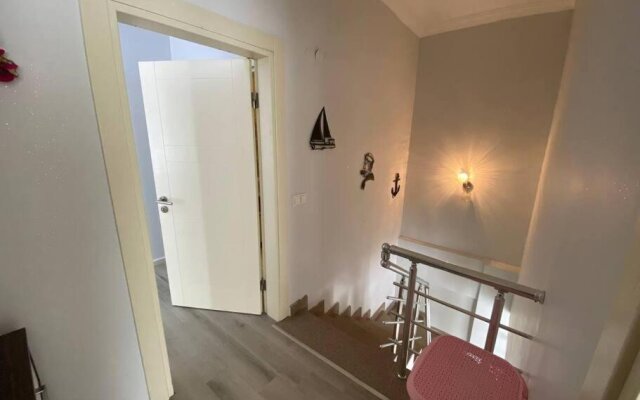 Lovely 3 Bedrooms Luxury APT with pool and Gym
