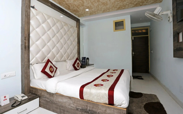 OYO Rooms 099 Near Victory Tunnel Shimla