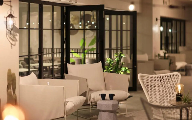 Dotombori Crystal Hotel 3