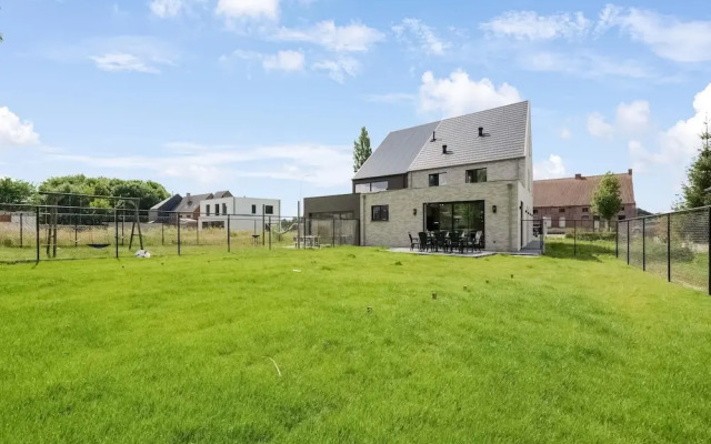 Modern Holiday Home in Ronse With Garden