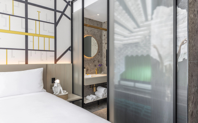 Hotel Indigo Melbourne Little Collins by IHG – Guest Rooms – Melbourne