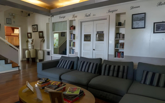 Old Orangewood Bed & Breakfast