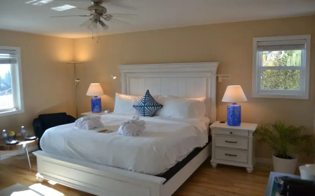 Salish Bed & Breakfast and Spa