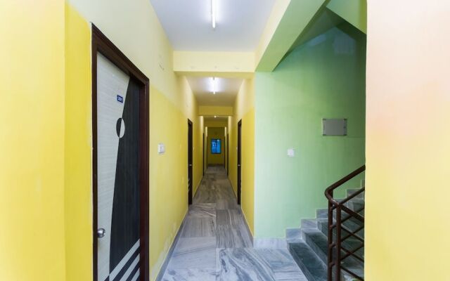 OYO 10398 Hotel Parijayee