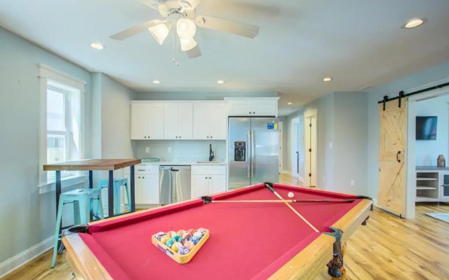 4056 - Tight Lines & Tan Lines