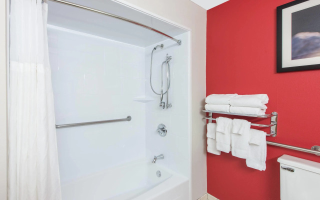 Ramada by Wyndham Springfield North