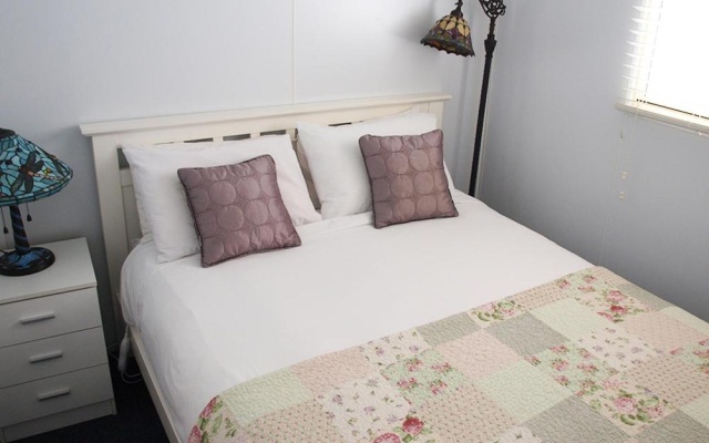 Mornington Motel – Guest Rooms – Melbourne