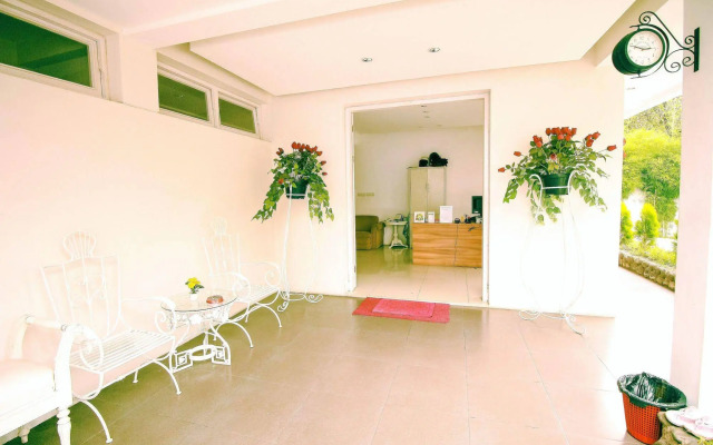 ZEN Rooms Dipati Ukur
