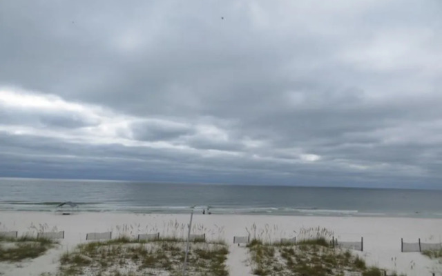 Comfort Breeze by RedAwning