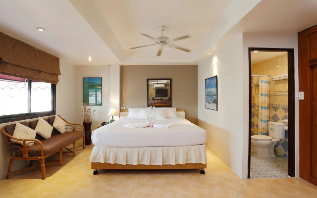 Summer Breeze Hotel