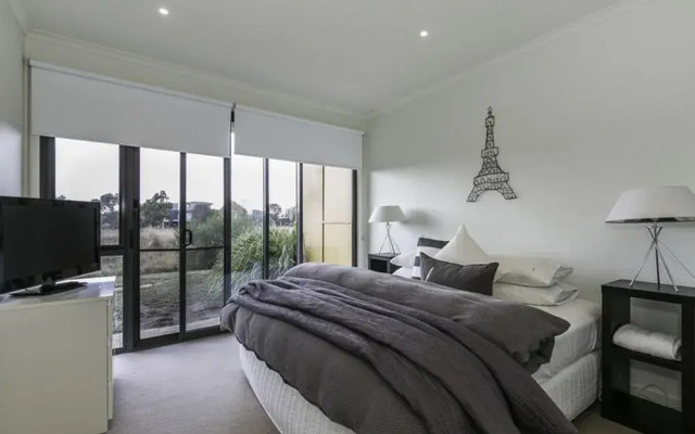 3 Bedroom Condo - 6 Driftwood Place