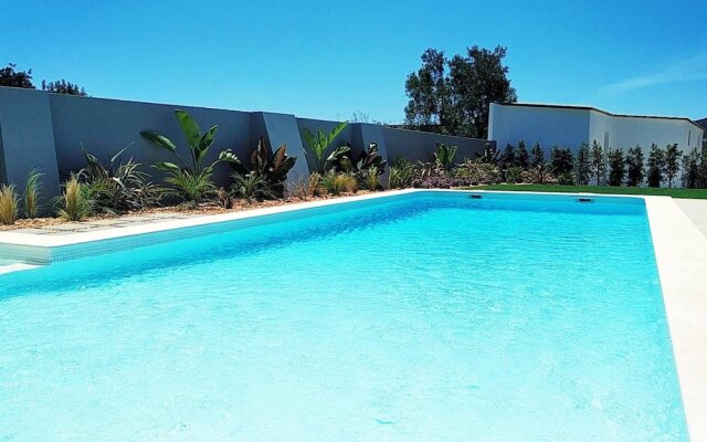 Apartment With 2 Bedrooms in Estói, With Shared Pool, Enclosed Garden and Wifi - 14 km From the Beach