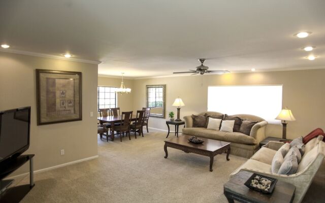 Avalon - 4 Bedroom Home - Scottsdale