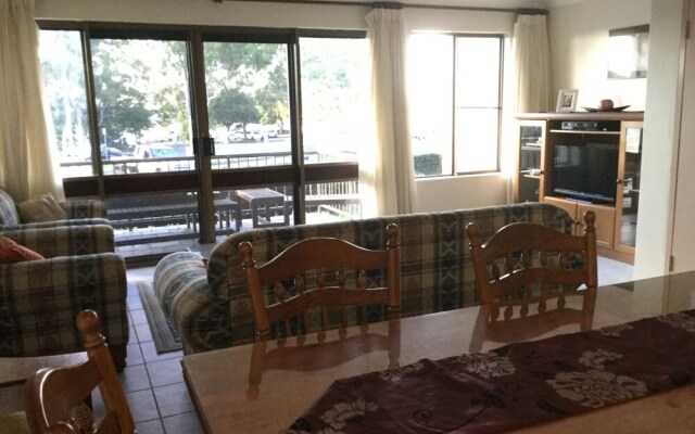 Tradewinds, Unit 2/110 Victoria Parade