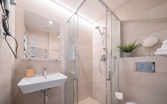 Lollo Self Check-in Residence - Lollo Luxury