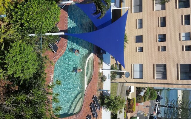 Tranquil Shores Holiday Apartments