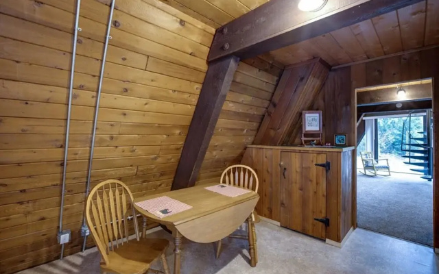 Mt Baker Lodging Ensuite 5 - Sleeps 2