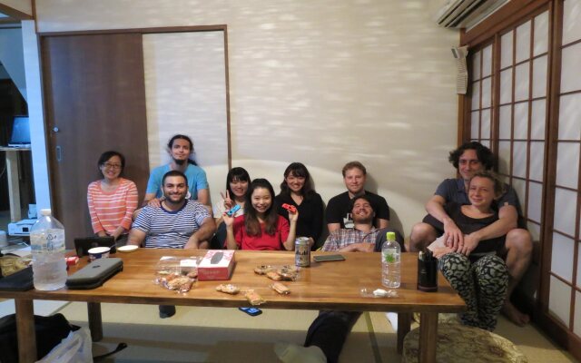 Guesthouse Hakuka - Hostel