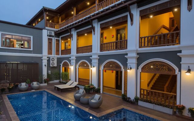 Floral Hotel Thapae Gate Chiangmai