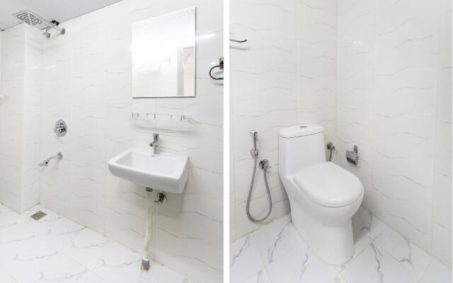 OYO 71184 Lavish Suites