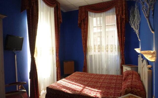 Manì Rooms