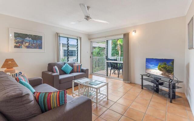 Port Douglas Outrigger Holiday Apartments