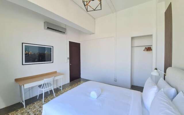 w Beautiful 2BR With Balcony in Casco Viejo